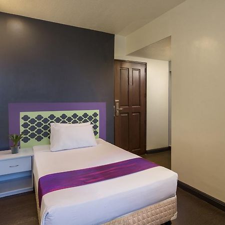 V Hotel Manila Ngoại thất bức ảnh