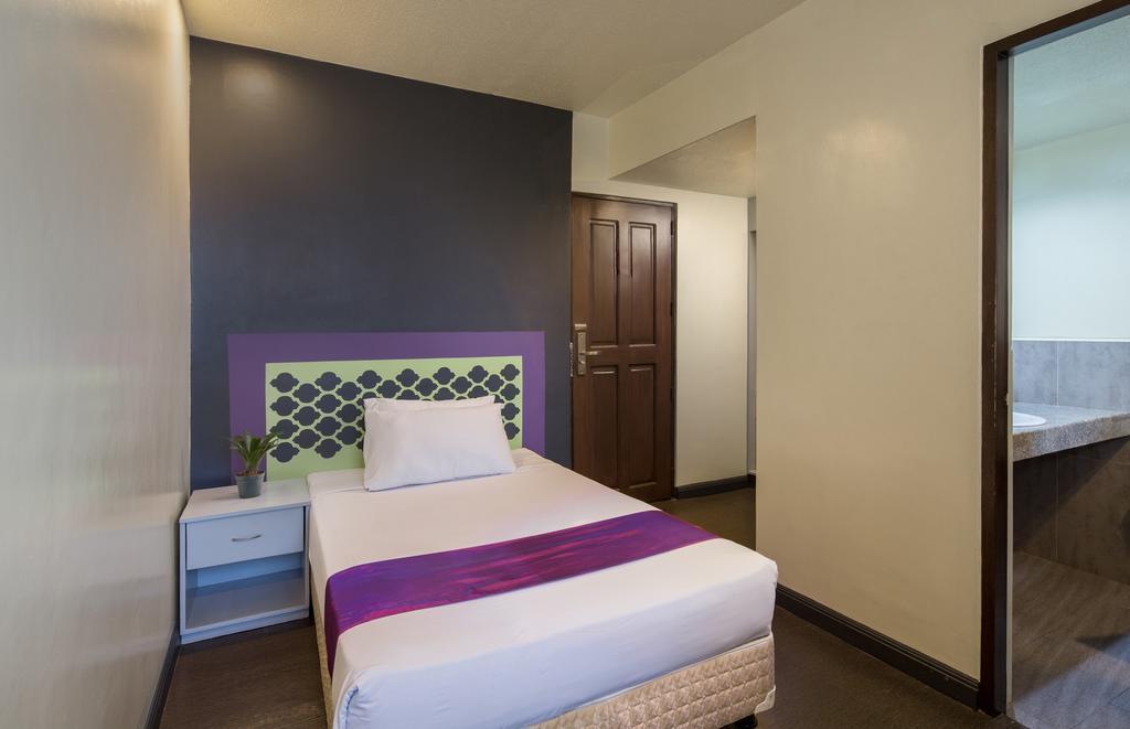 V Hotel Manila Ngoại thất bức ảnh