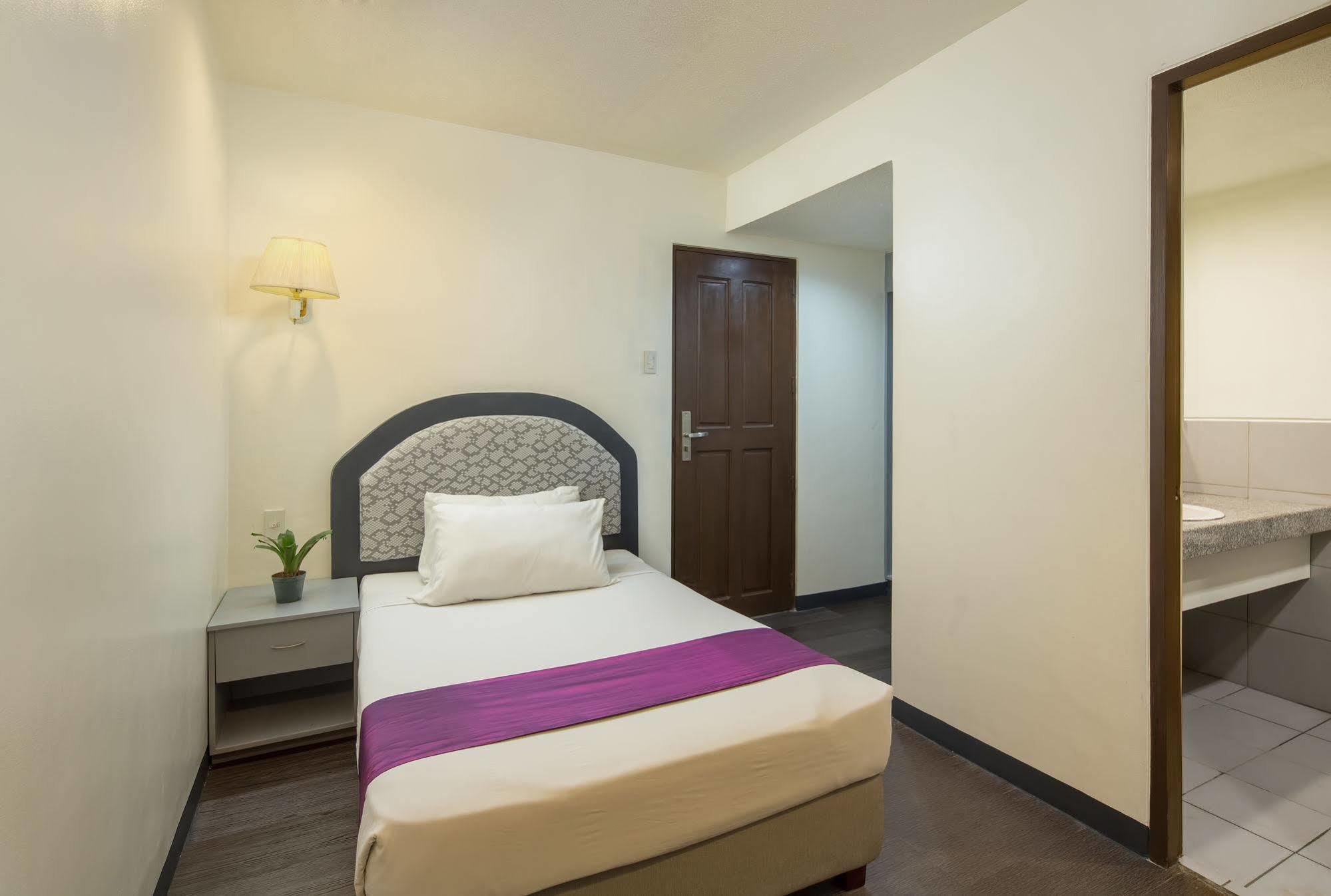 V Hotel Manila Ngoại thất bức ảnh