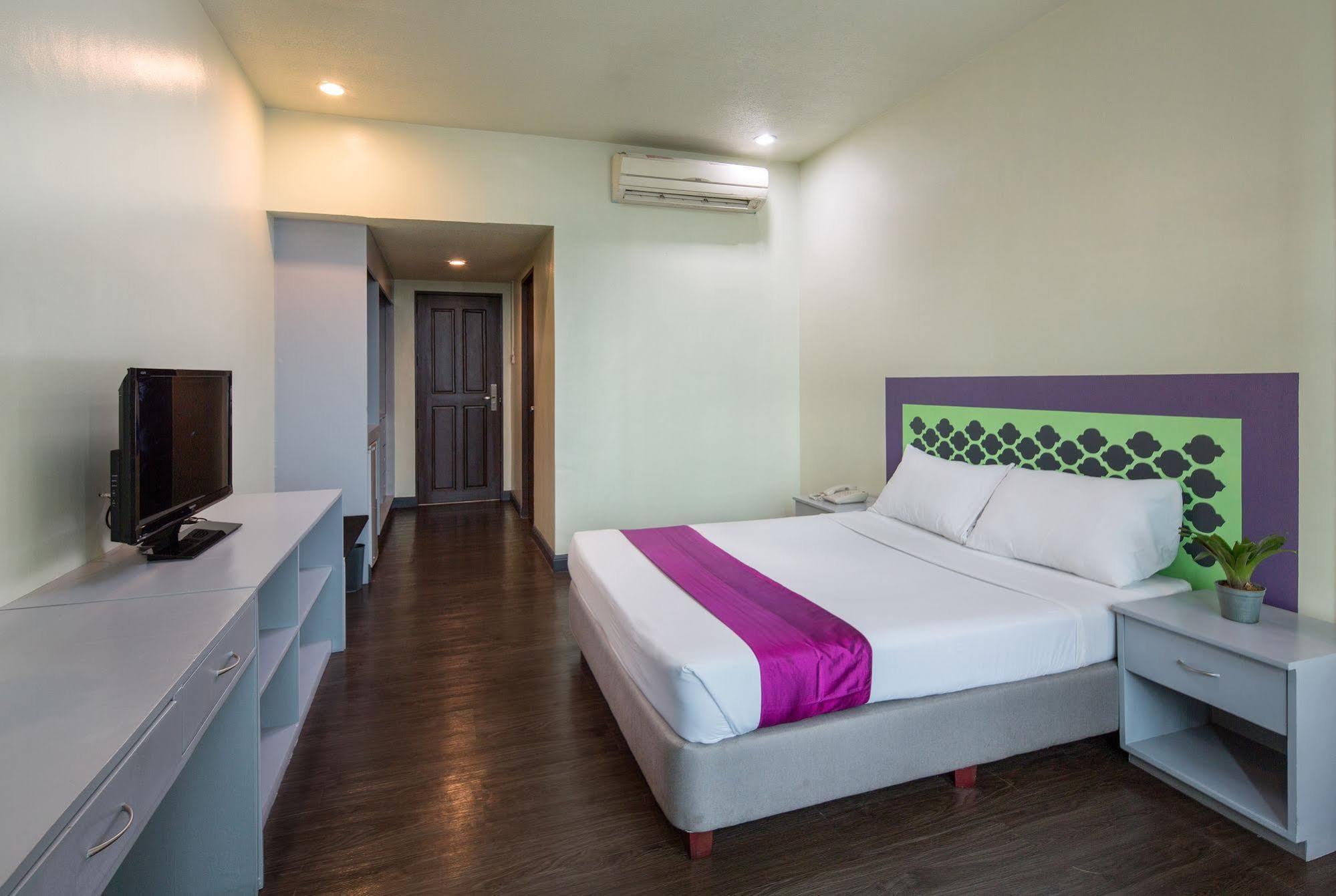 V Hotel Manila Ngoại thất bức ảnh