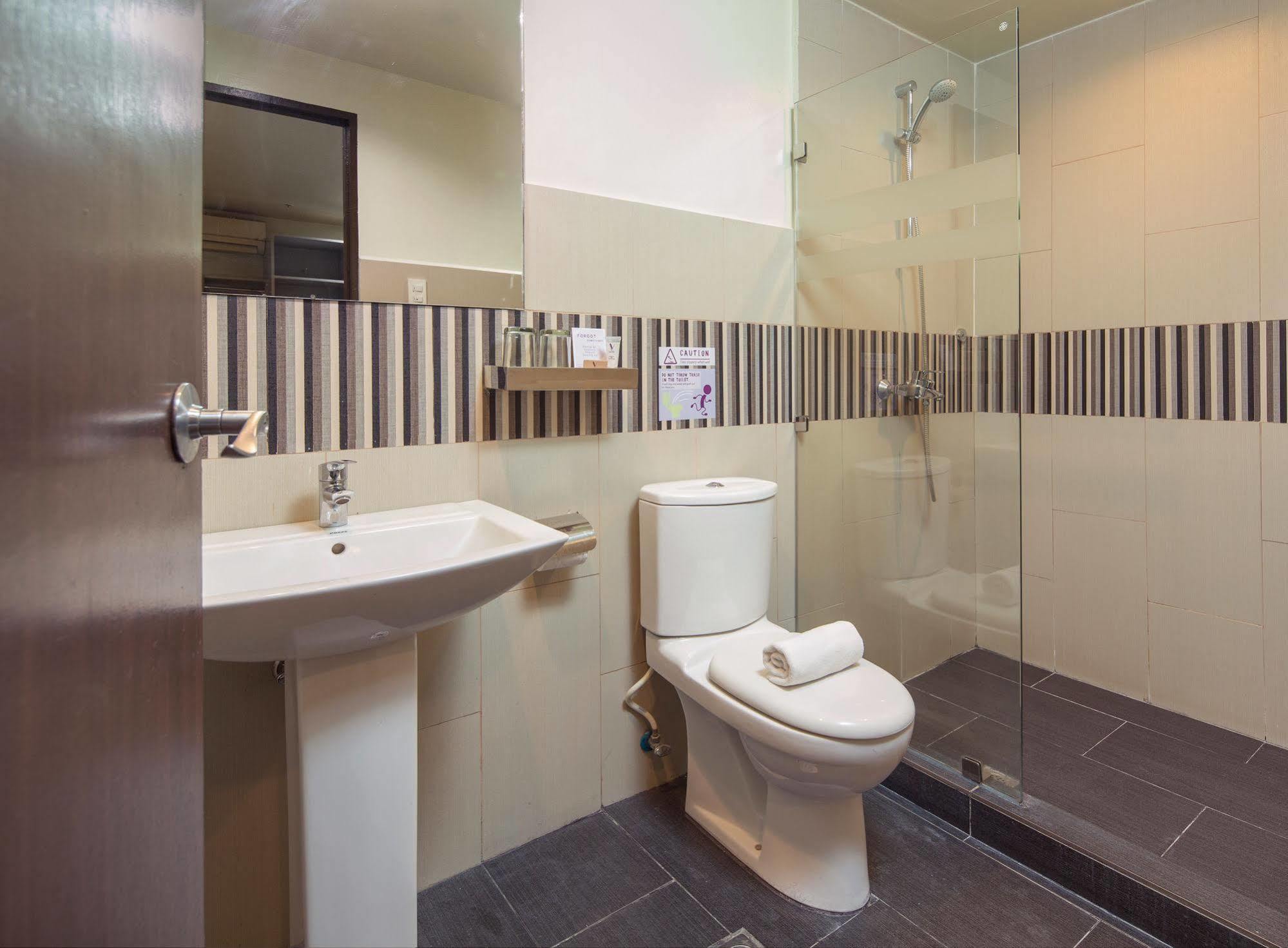 V Hotel Manila Ngoại thất bức ảnh